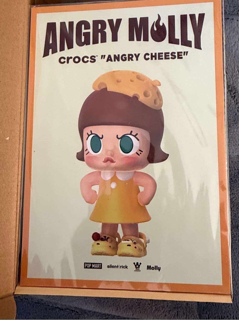 CROCS Angry Molly 'Angry Cheese' Yellow & Brown. 
Sealed box - Picture 4 of 6